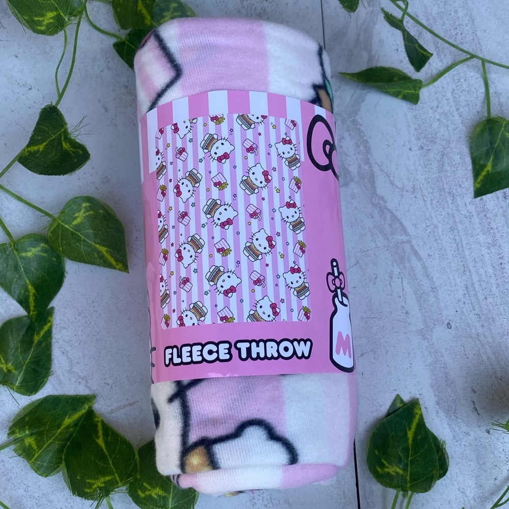 Hello Kitty Sanrio Pink Hamburger Throw Fleece Blanket Velour HK Pattern Tacky
